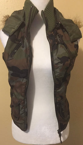 Women’s camouflage vest Jacket