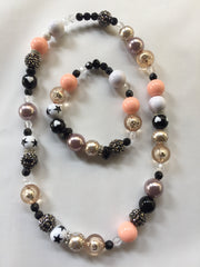 Women’s elastic bracelets and necklace set